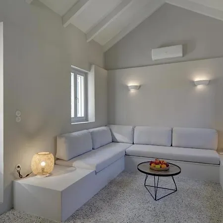 Limone Loft Ithaka Perachori